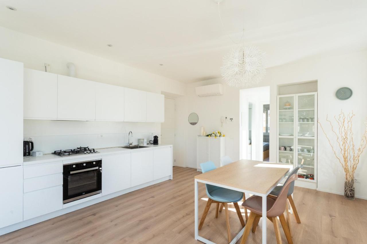 Lovely Corner In The Heart Of The Lake By Rent All Como Exterior foto