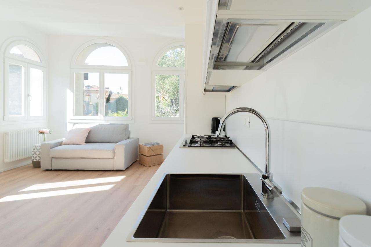 Lovely Corner In The Heart Of The Lake By Rent All Como Exterior foto